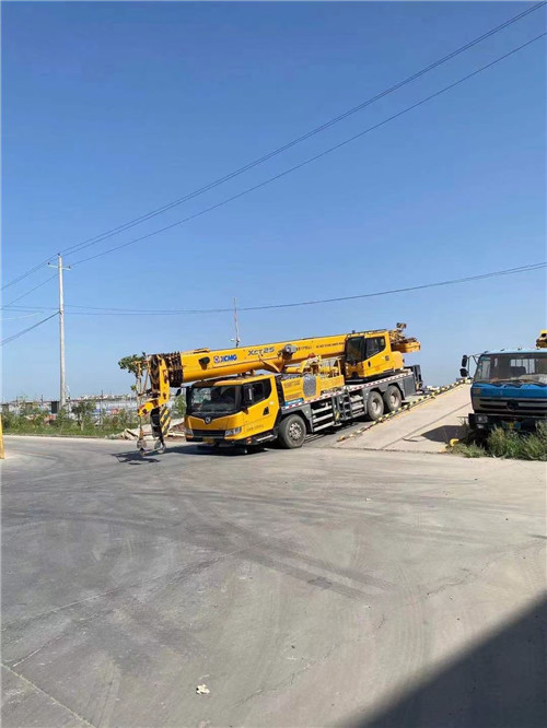 彭州市吊车作业时，可能会产生哪些额外收费项目？