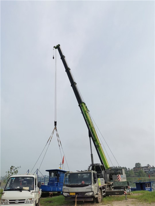 彭州市桥梁建设吊装案例